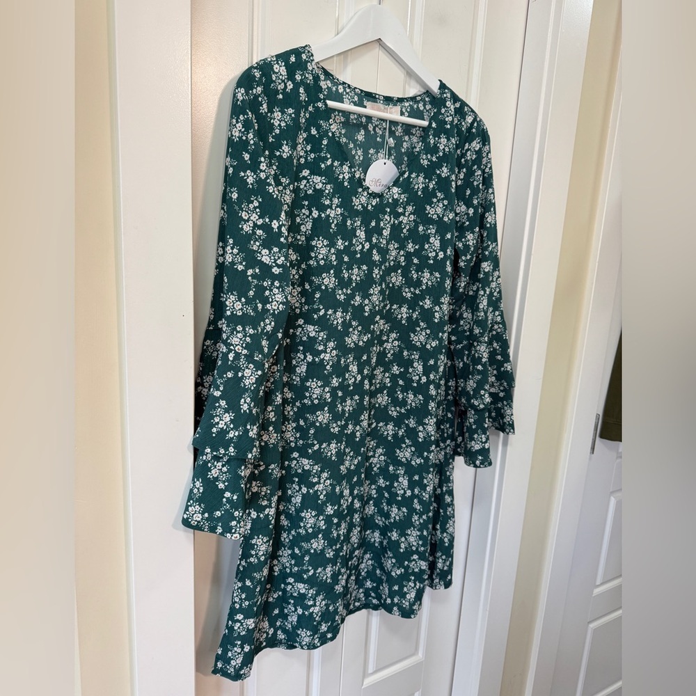 🌿 Miracle Fashion Green Floral Ruffle Sleeve Dress | 10 - Picture 3 of 6